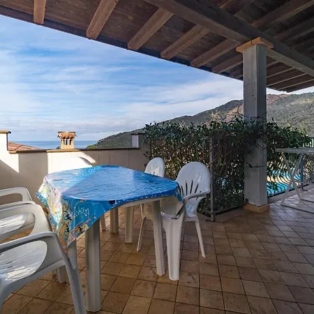 Apartment Nisportino *