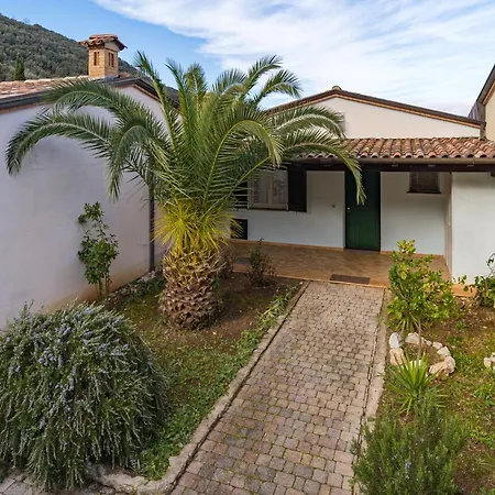 Nisportino Apartment